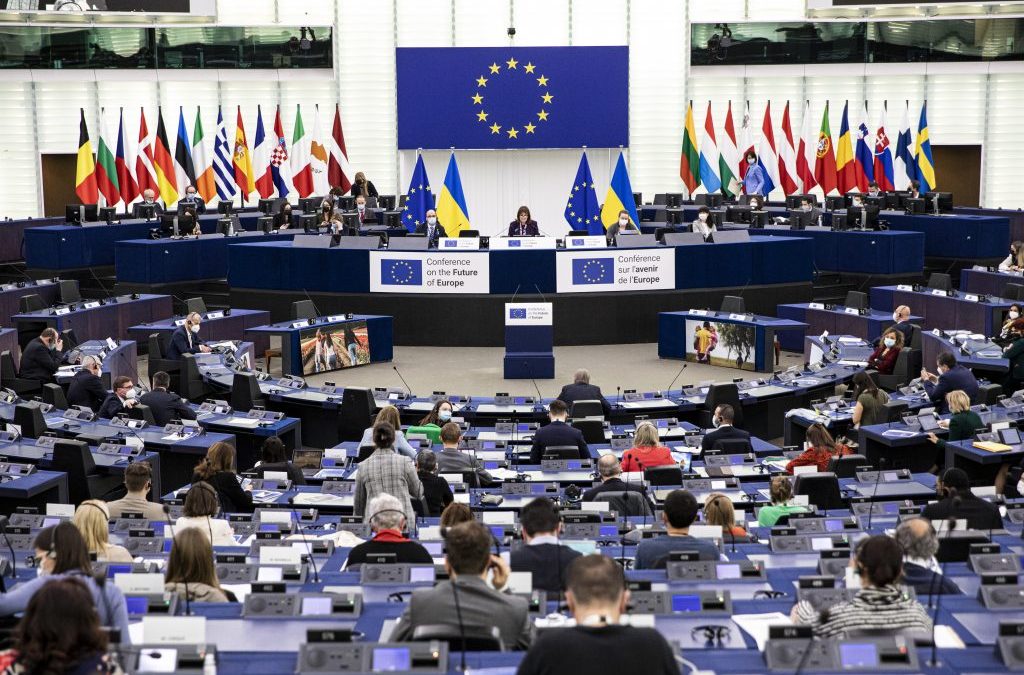 Le Parlement européen, une assemblée ordinaire ?