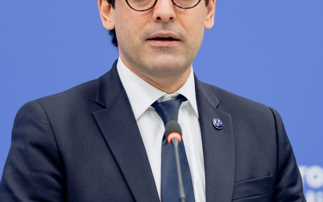 Portrait de Stéphane SÉJOURNÉ
